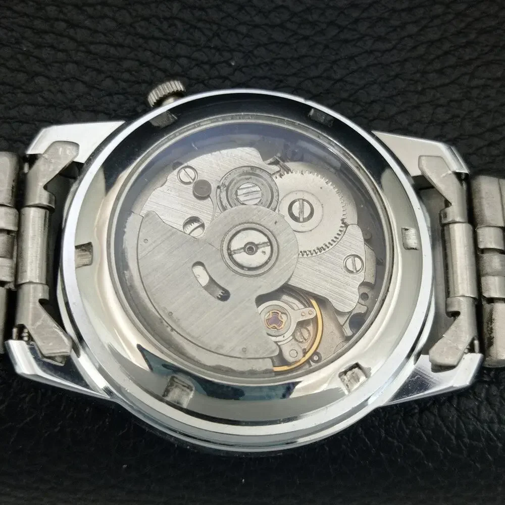 Vintage 1983 Seiko Automatic Mens Silver Watch W/daydate & Black accents